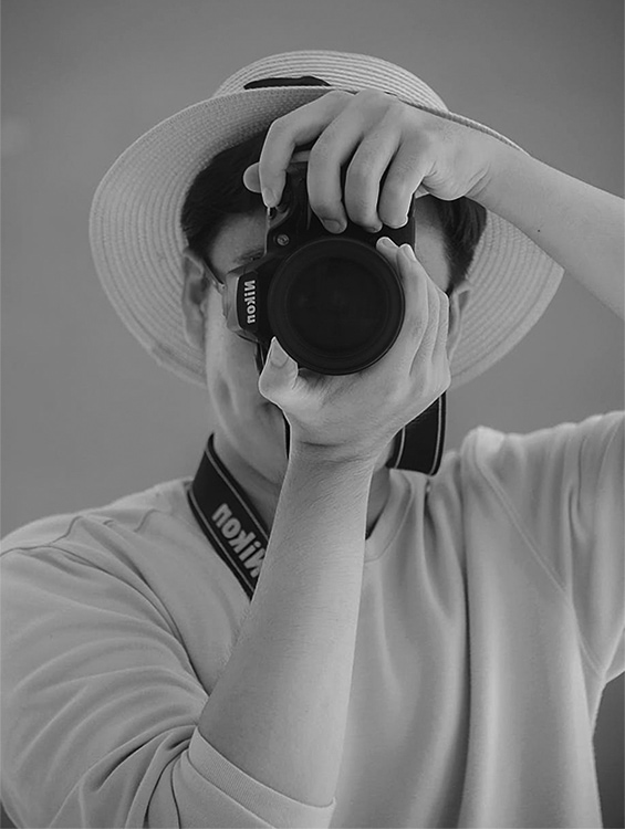 photographer.jpg photographer.jpg